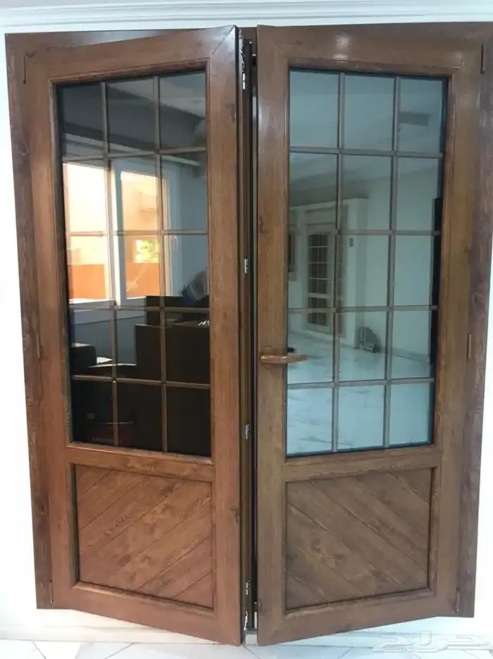 نوافذ و أبواب UPVC وألمنيوم وأبواب WPC و شترات 0