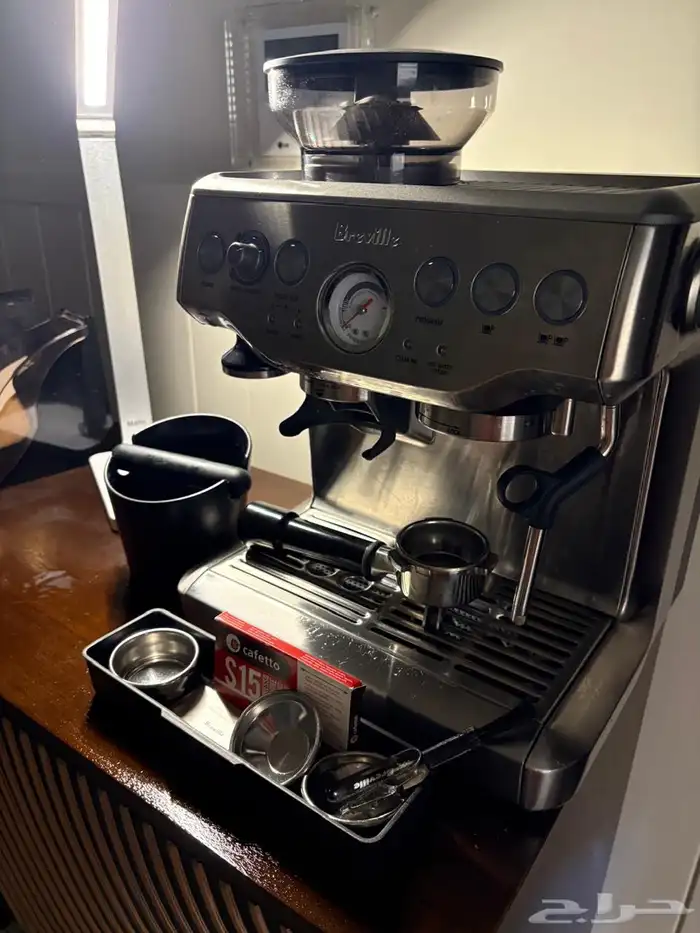 ماكينة قهوة تقطير Breville 1