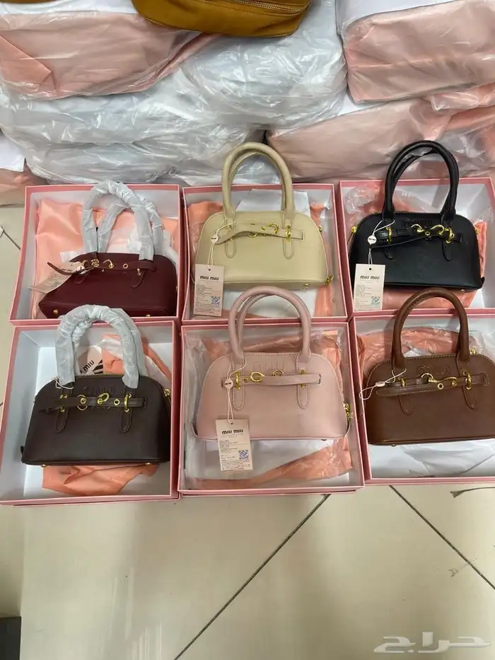 عروض قوية للشنط بمناسبة اليوم الوطني 23
