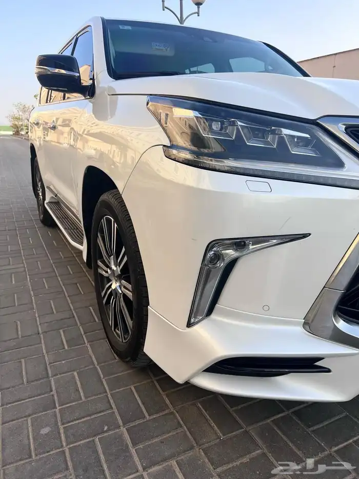 لكزس 2019 سعودي 4