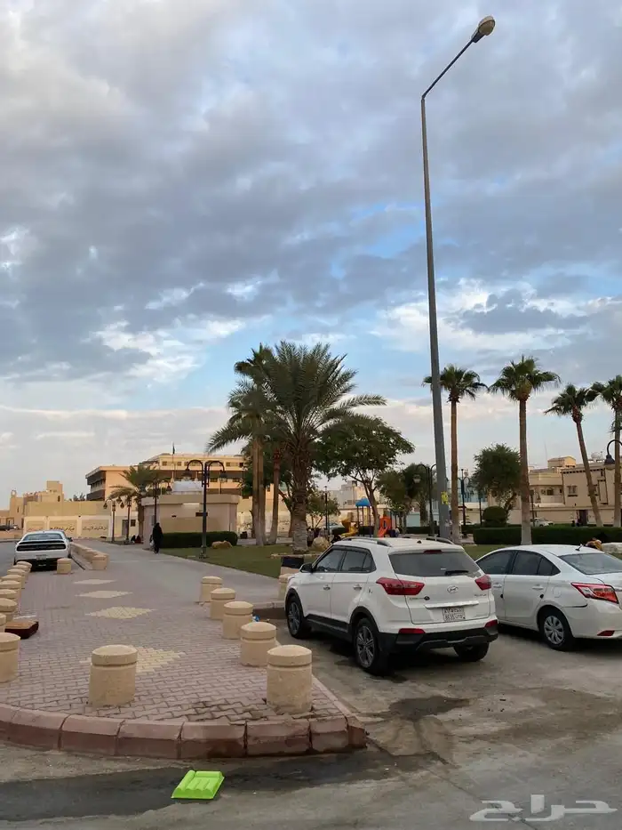 فيلا شخصيه لإيجار حي الدريهميه 1