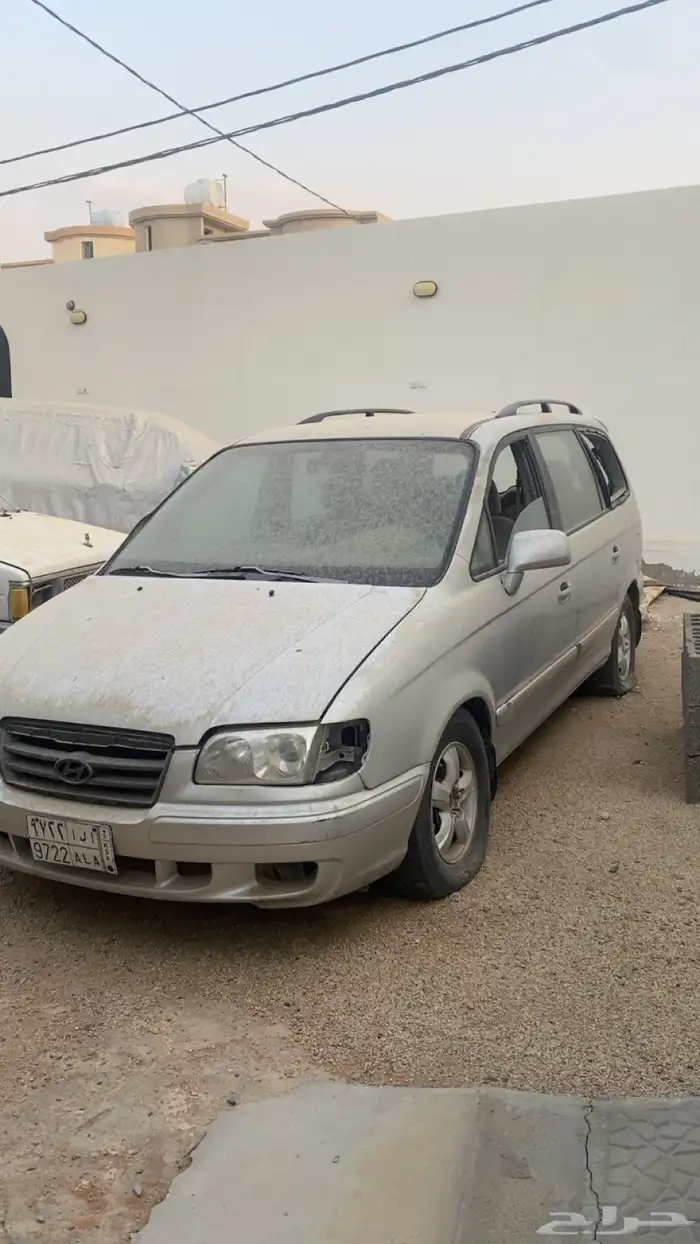 للبيع فان 2005 الحد 5000 0