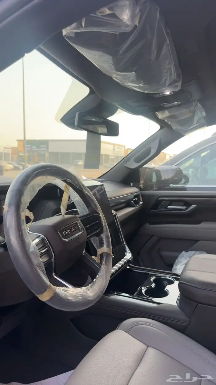 جمس يوكن الفيشن 2025 10