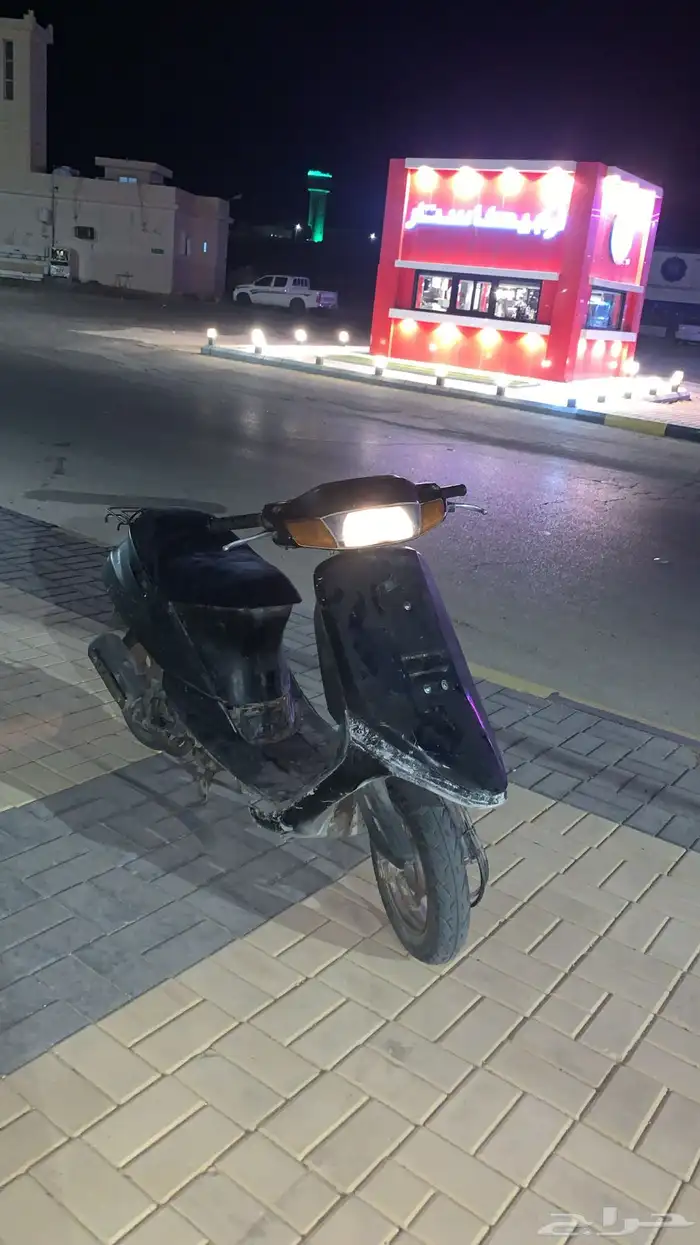 دباب بطه مغيرله بستم علشان يطوي ودباب زين ميشكي من شي 1