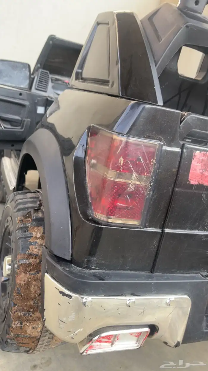 سياره اطفال صغيرة من عمر 3 إلى 12   مستعمله و على السوم 9