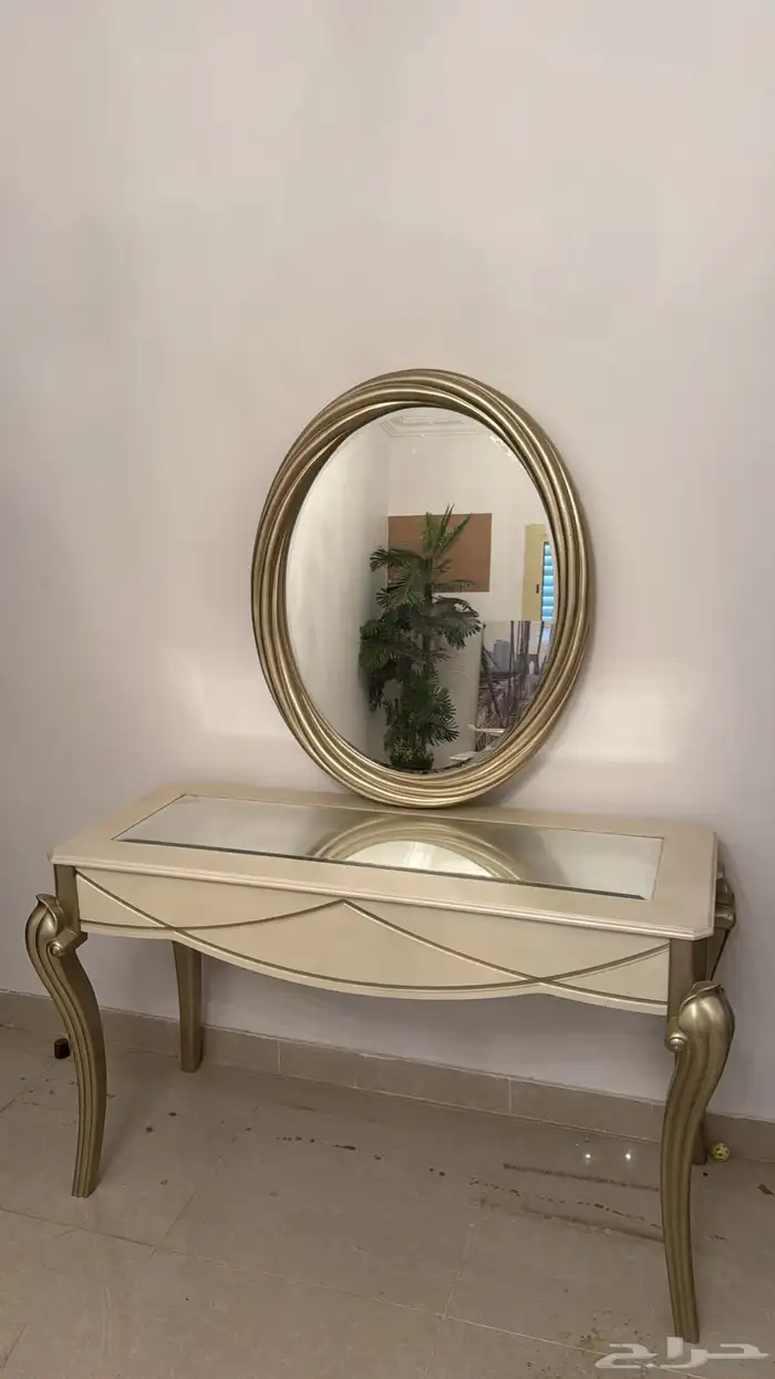 للبيع طاولة مدخل من هوم سنتر جديده 3