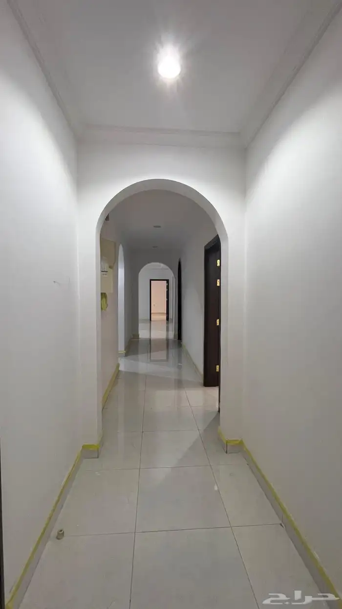 شقه خمس غرف حي الرياض(واتس آب) 4
