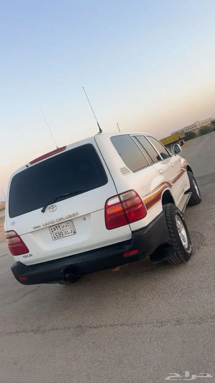 لاندكروزر GXR 2002 4