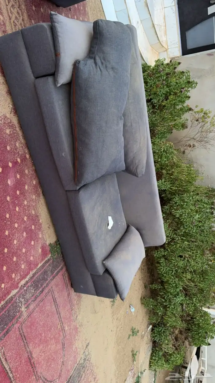 كنب للبيع نظيف جدا 0