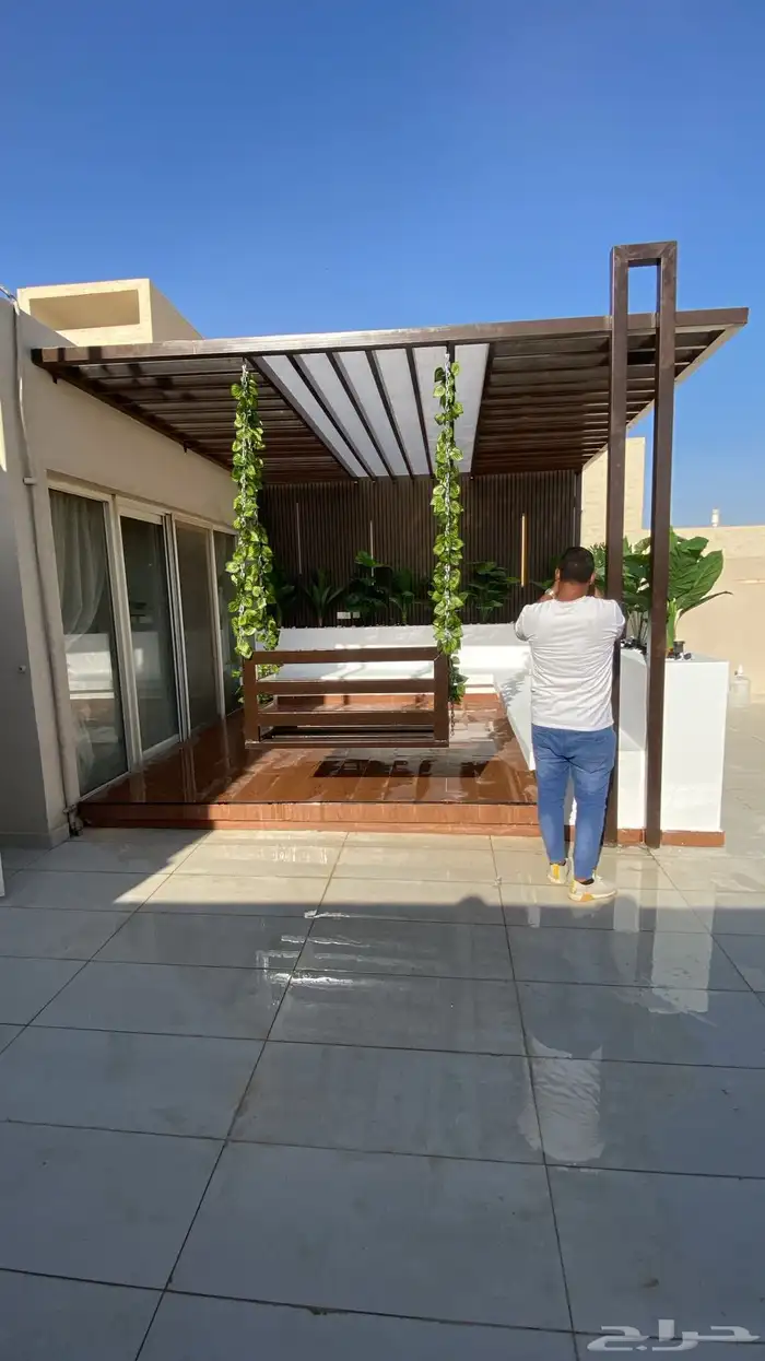 جلسه خارجيه وي احواض صناعيه او طبيعيه جميع ميخص الحديق 0