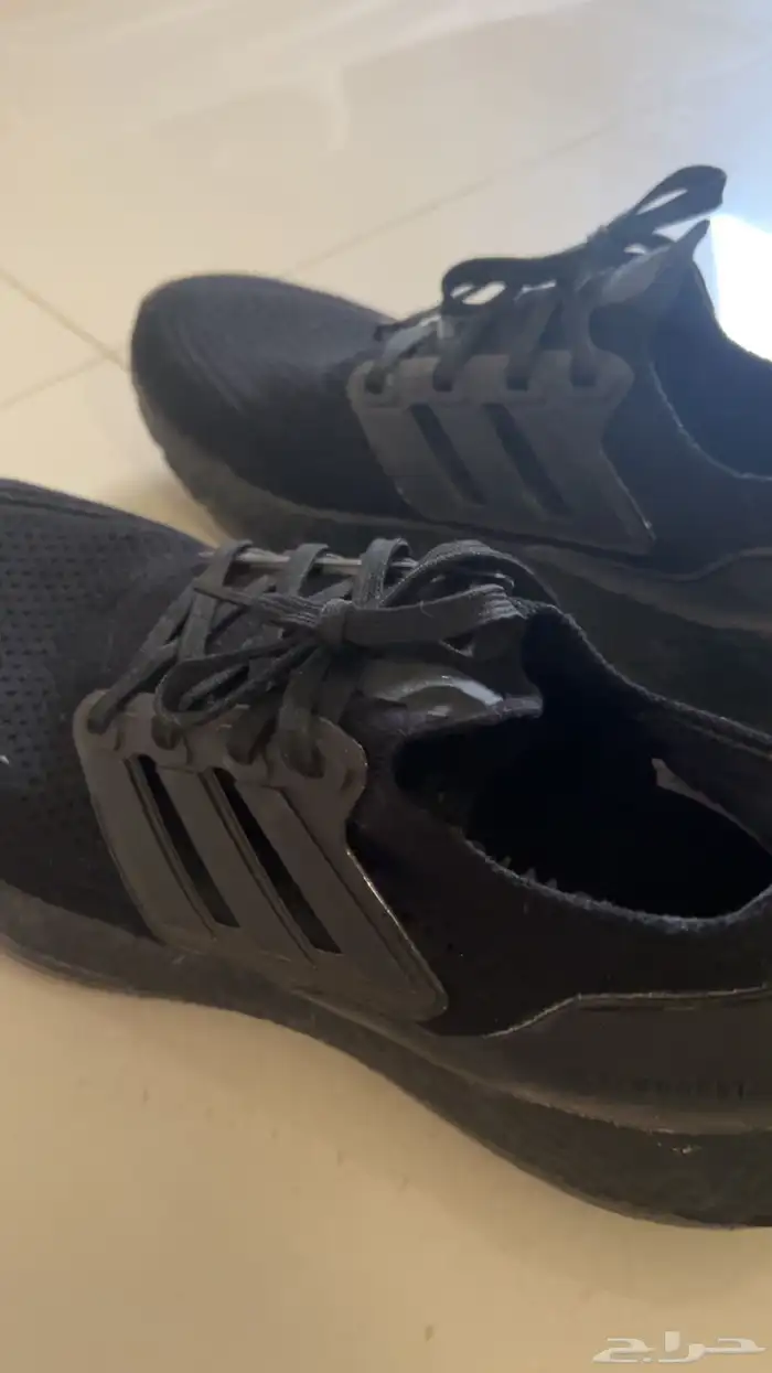 حذاء اديداس 0