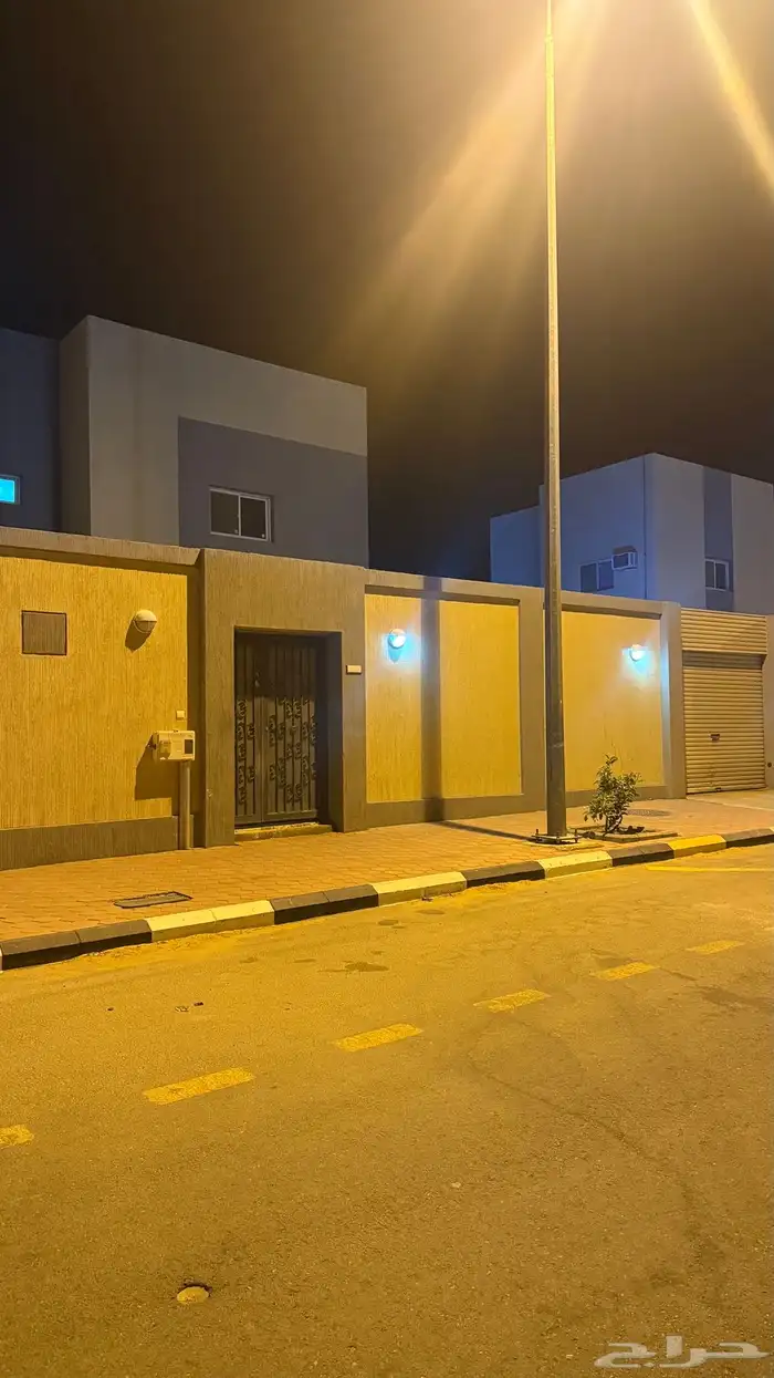 فيلا بإسكان السليمانية للبيع 0