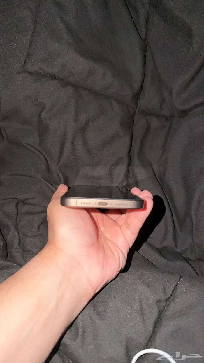 للبيع ايفون 16 برو ماكس - 256GB 4