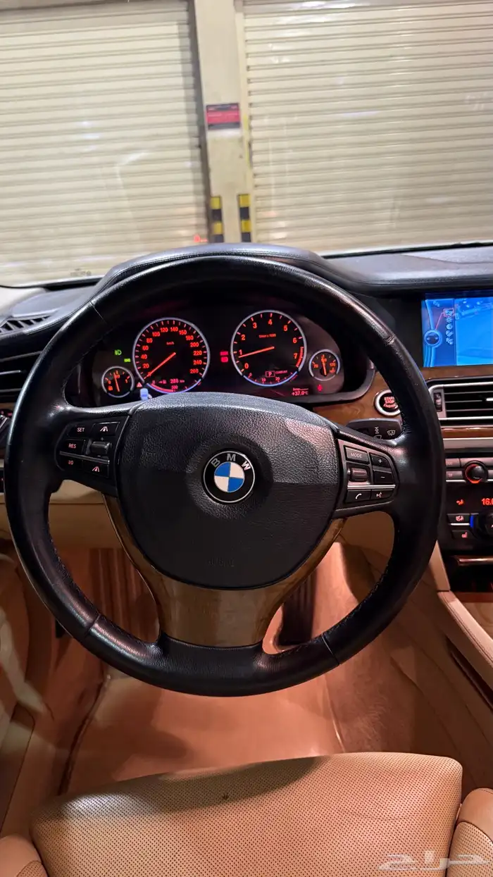 للبيع BMW 2009 750li كرت 11
