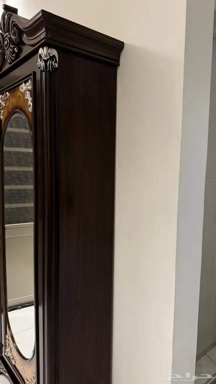 دولاب عبايات 2