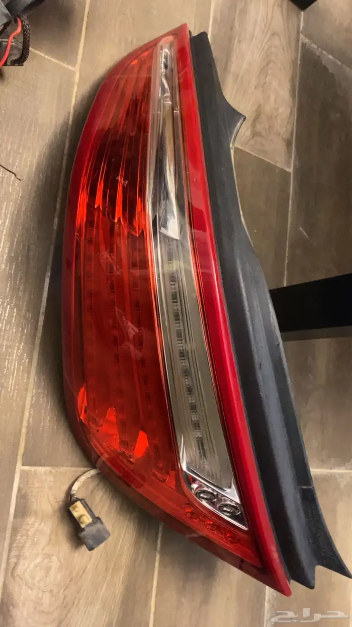 شمعات جاكوار xjl مستعملة نظيفه 1