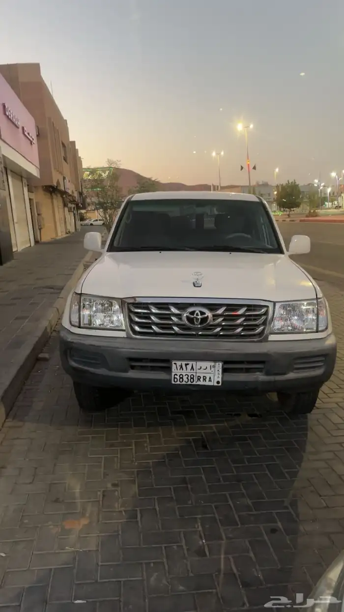 صالون 2005 للبيع او البدل 0