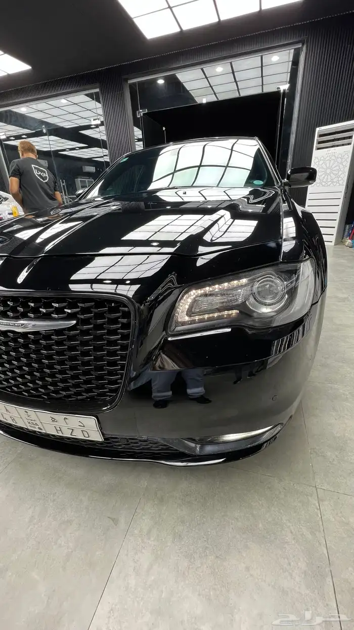 كرايسلر 2020 S300 أسود 6