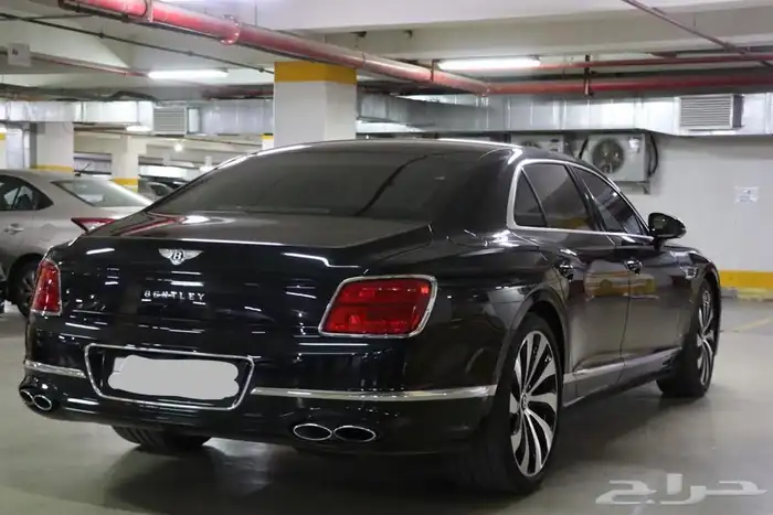 بنتلي كونتيننتل فلاينج سبير 2022 6