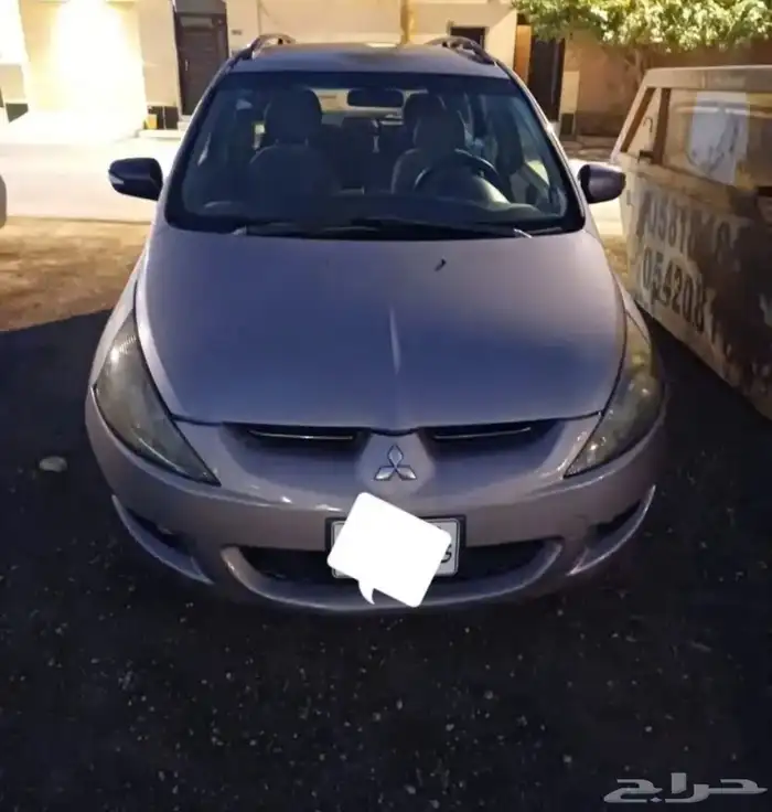 ميتسوبشي جرانديز 1