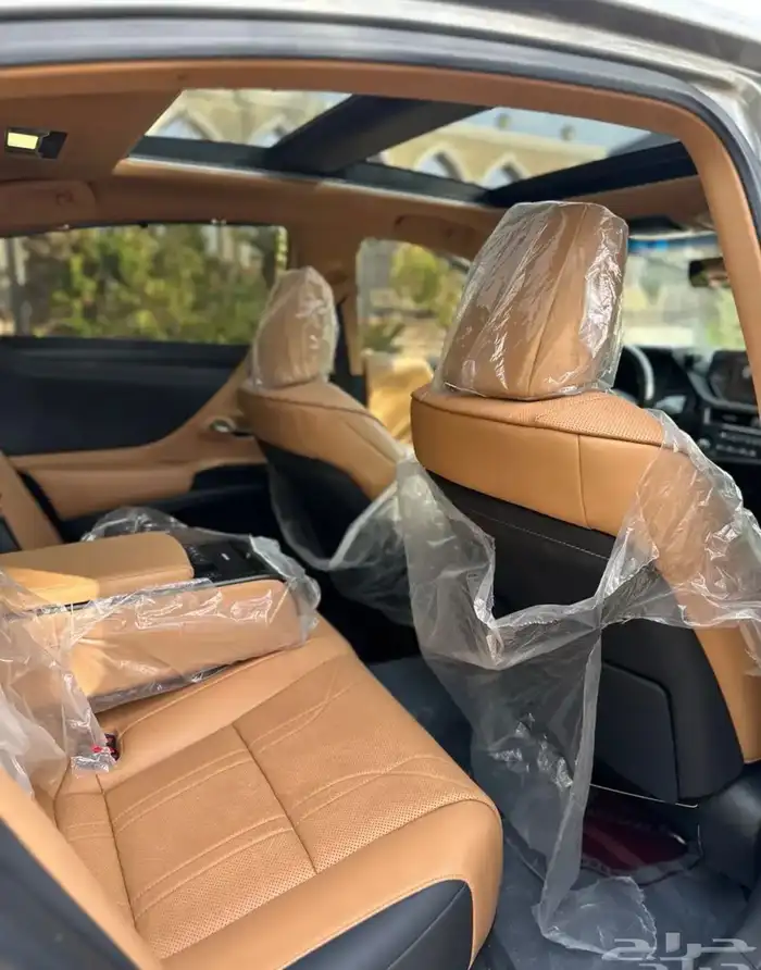لكزس ES350 موديل 22 للبيع 13