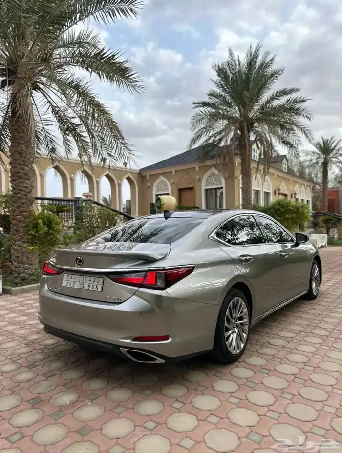 لكزس ES350 موديل 22 للبيع 0