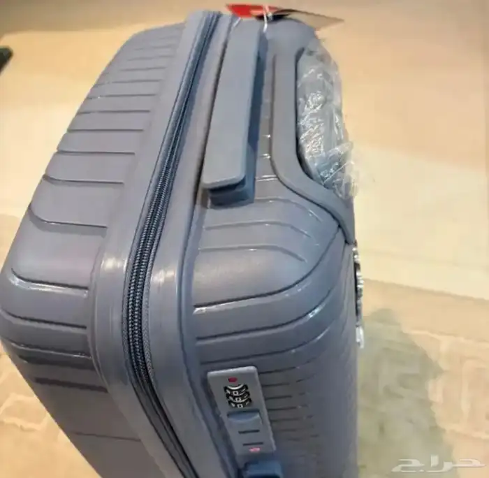شنطت صغيرة الحجم للطيران 1