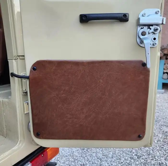 جيب تويوتا FJ40 LX 15