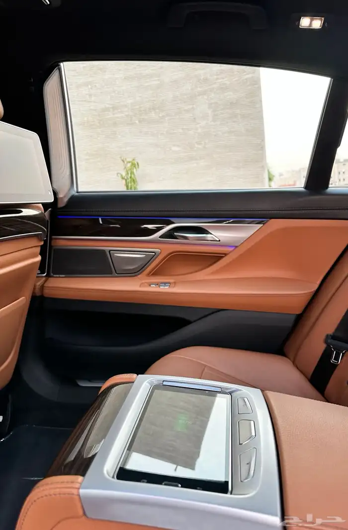 بي ام دبليو 740 الناغي 12