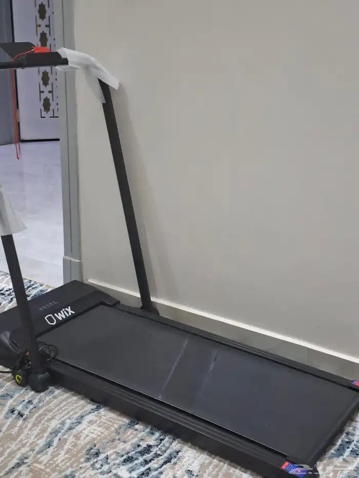 سير رياضي شبه جديد أستخدام أقل من شهر حد 600 4