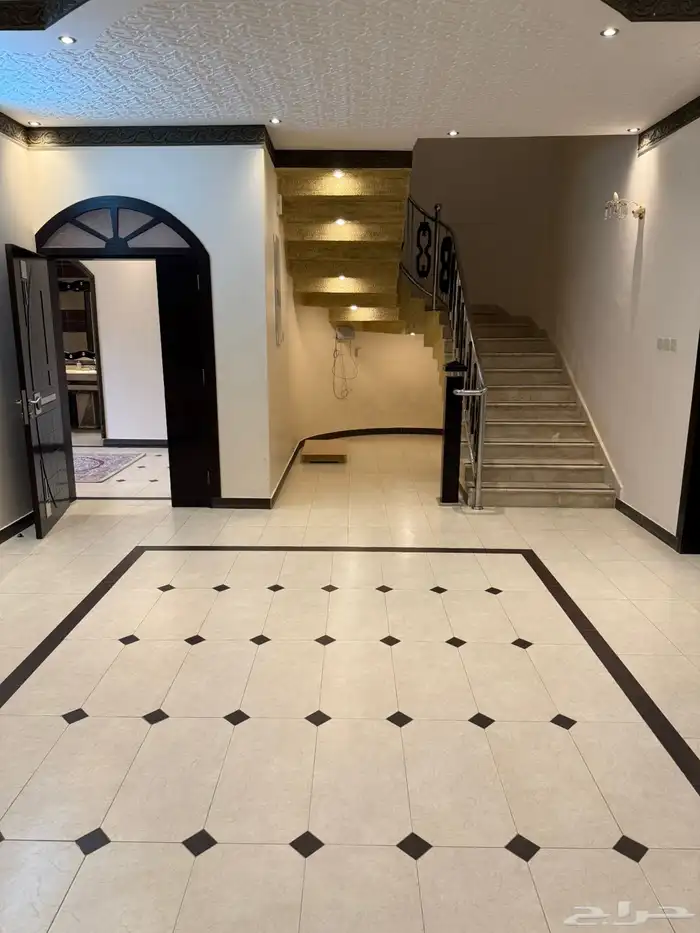 فيلا للبيع بحي النقره 10