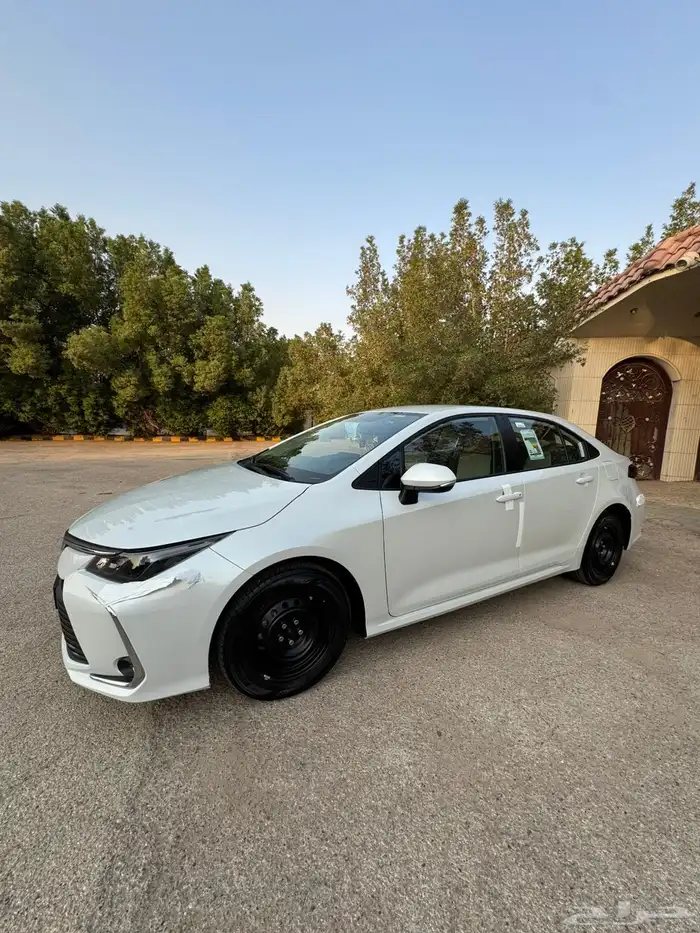 تويوتا كورولا 2025 بدي وكاله ماكينه 2000ممشي 8000 1