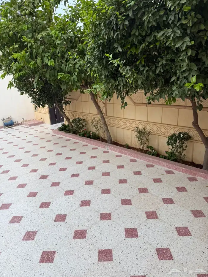 فيلا للبيع بحي النقره 2