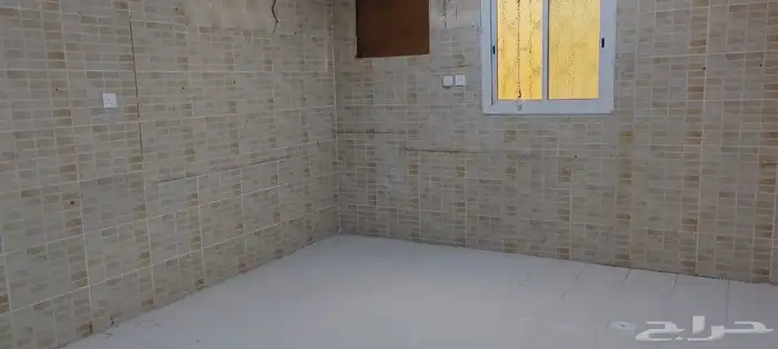 للايجار 18