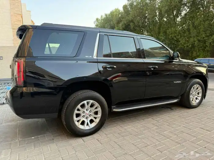 2018 GMC Yukon SLE 4