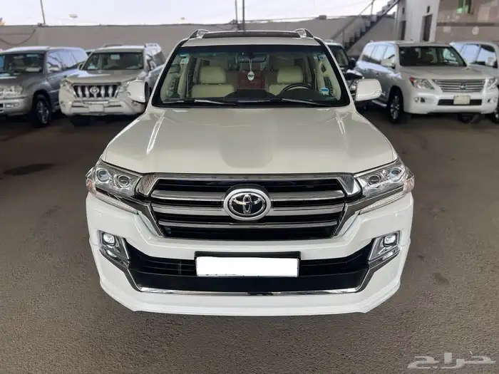 لاندكروزر نظيف سعودي VX.R 2016 3