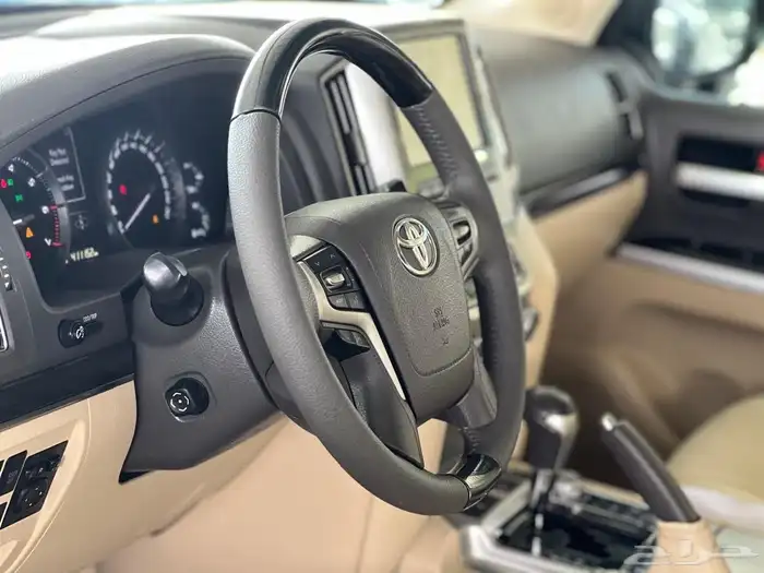 لاندكروزر نظيف سعودي VX.R 2016 24