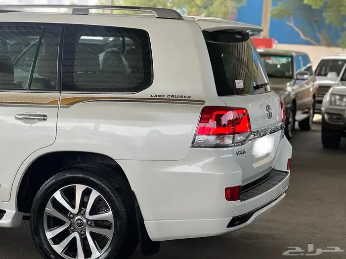 لاندكروزر نظيف سعودي VX.R 2016 8