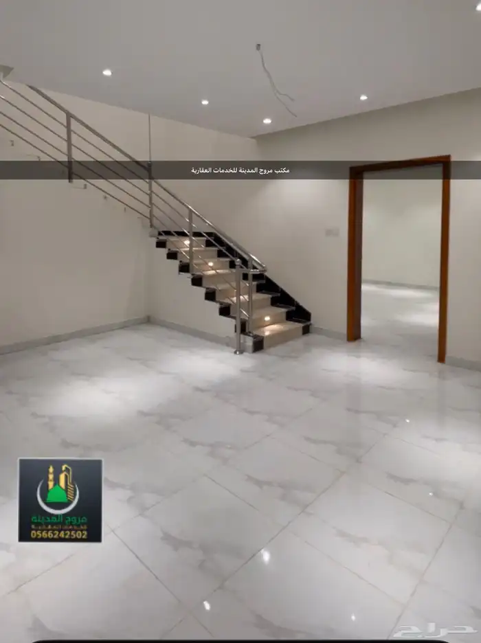 شقة روف للبيع بالمدينة المنورة سطح خاص درج داخلي 0