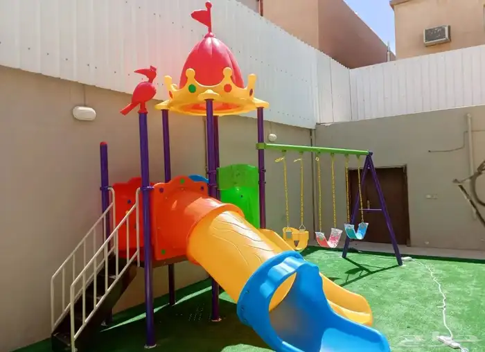 مراجيح مع زحليق متعدده للالطفال وتفاعل وتسليه للطفال 10