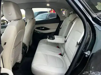 جاكوار E-Pace 2019 نظيفة جدا  33 ألف كم index