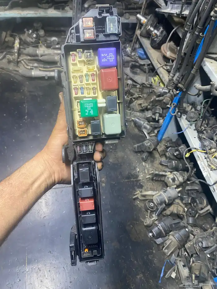 علب فيوزات كامري 2002 3