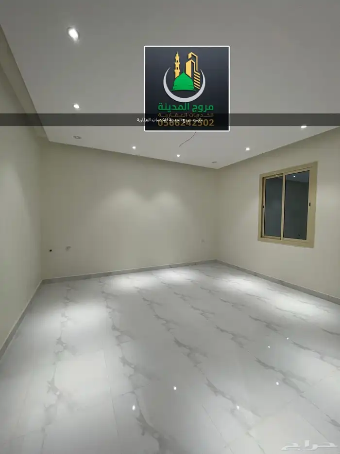 شقة روف للبيع بالمدينة المنورة سطح خاص درج داخلي 9