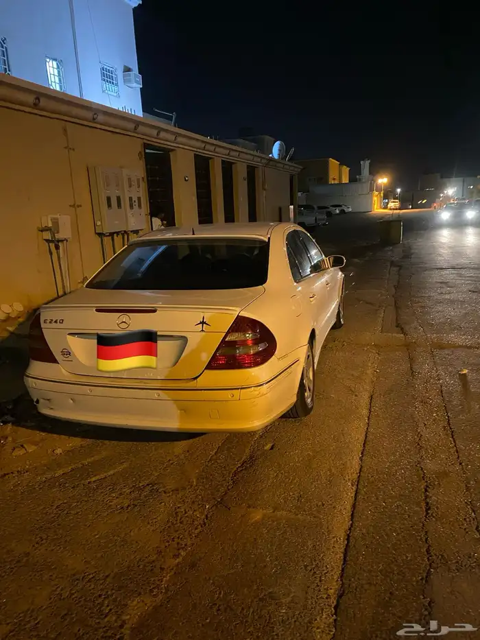 مرسيدس E240 موديل 2005 فل كامل للبيع 8