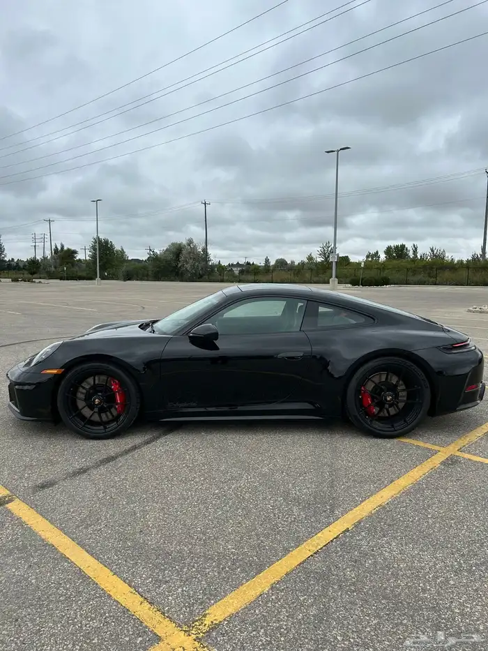 Porsche 911 GTS 2026 Full Option جديد اصفار 2