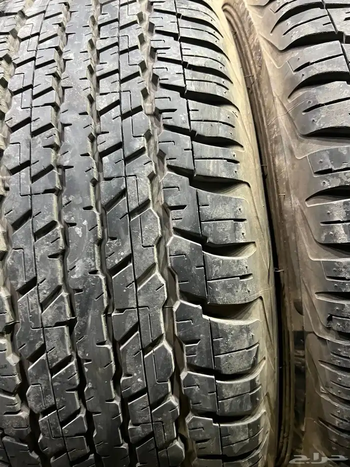 كفرات دنلوب وكاله جيب جكسار مقاس 285 60 18 3