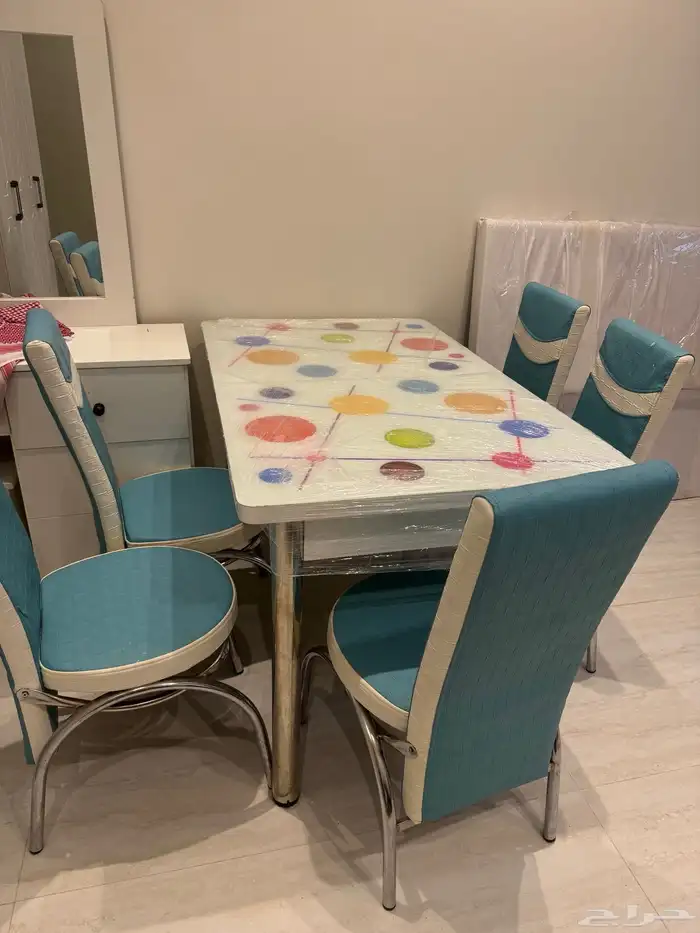 طاولة طعام 0