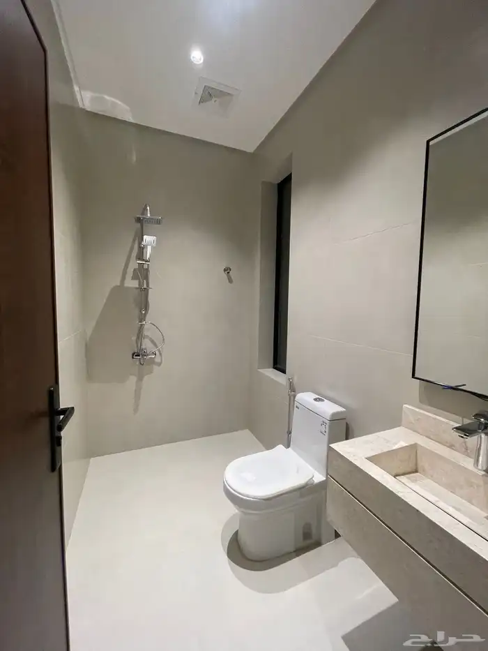 شقق ارضيه وعلويه تبداء من 490 الف ح الروضه قرب المطار 19