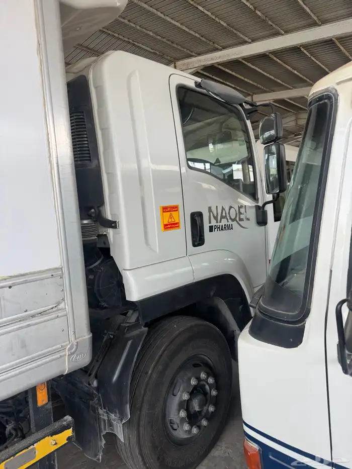 لوري ايسوزو ثلاجة 1