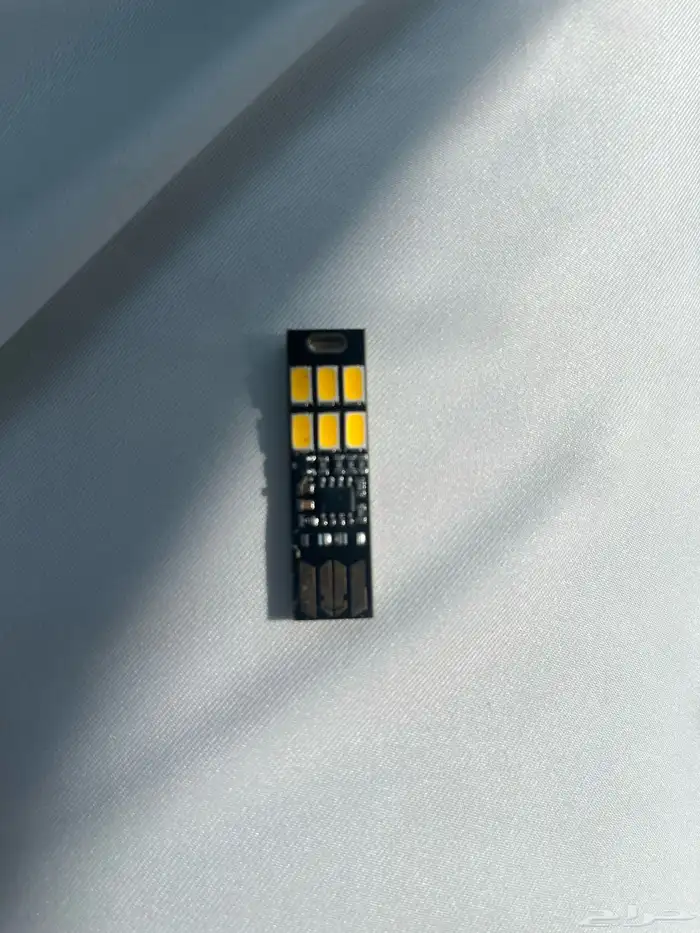 لبه لد يو اس بي 0